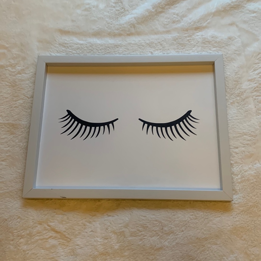 Eyelashes Wall Decor
